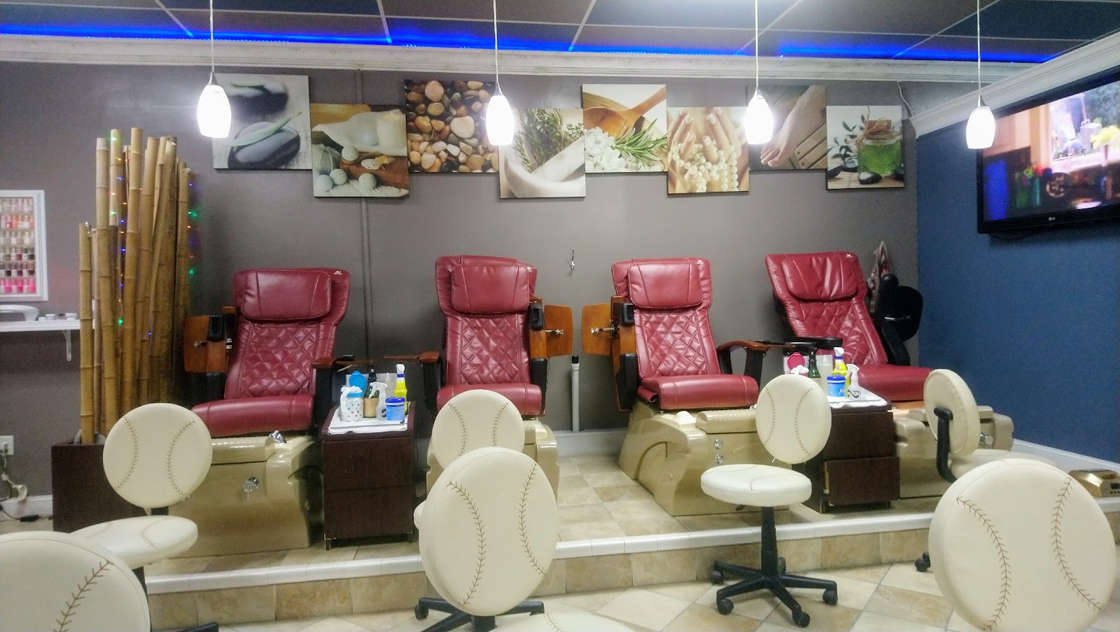 Color Nails and Spa nail photo 1