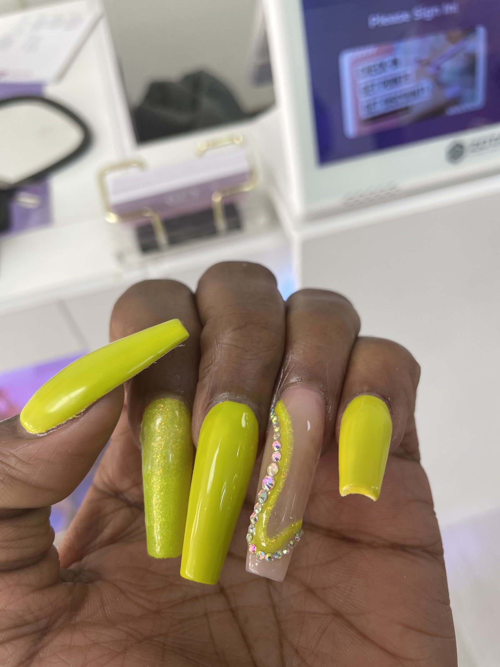 Color Nails and Spa nail photo 6