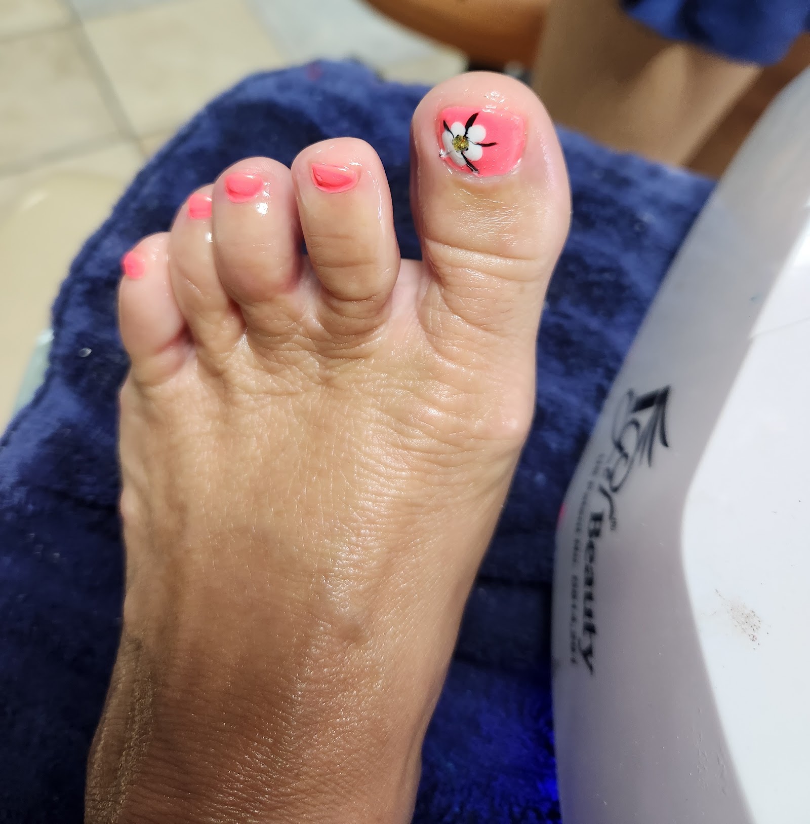 Color Nails and Spa nail photo 8